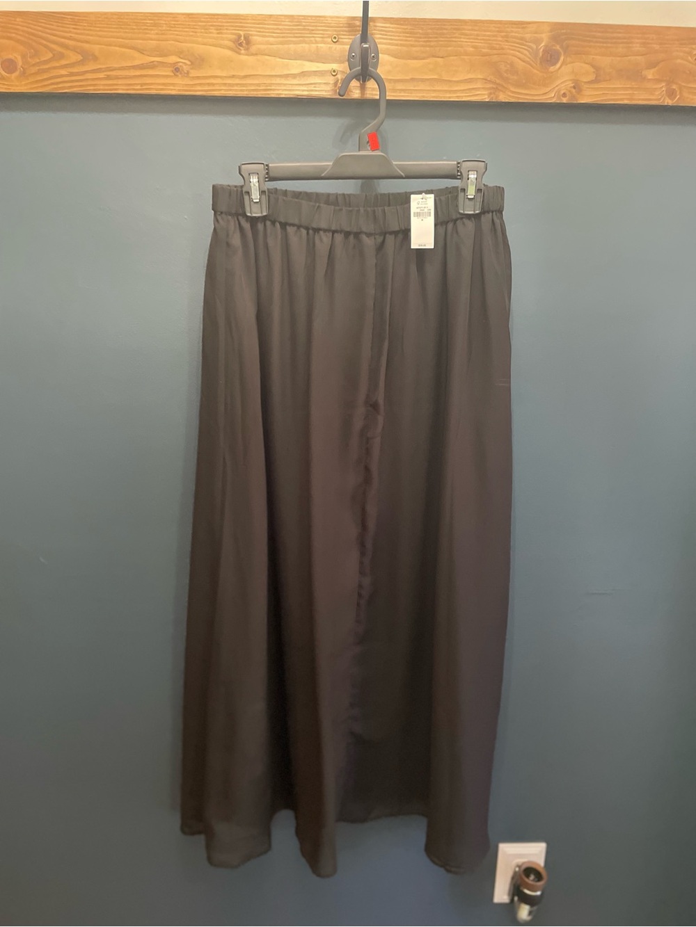 Classic Black Maxi Skirt with Elastic Waist
